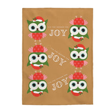 Load image into Gallery viewer, Holiday Owl Velveteen Blanket
